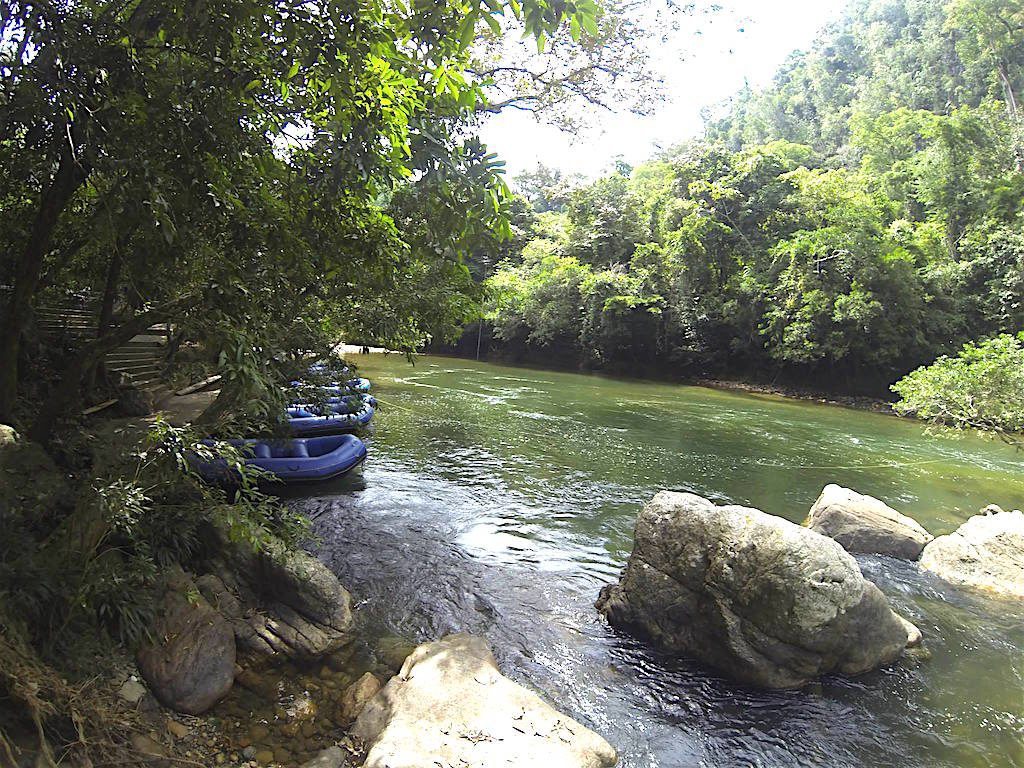 Rio Claro, photo by Motero Colombia