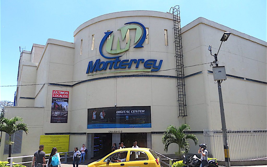Monterrey Mall: Guía del Centro Tecnológico de Medellín