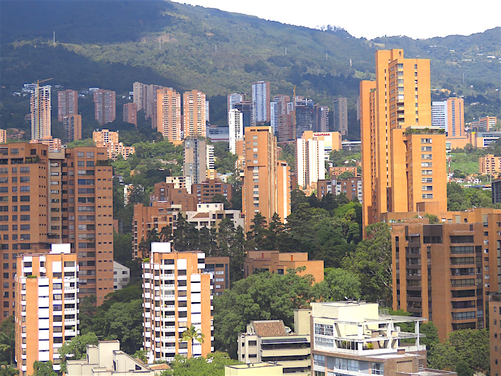 2017 Unfurnished Apartment Rental Costs in Medellín
