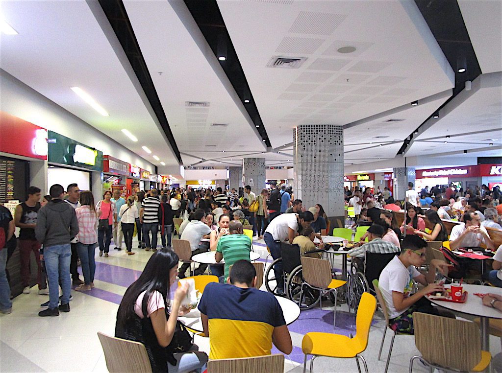 The food court in the new phase of Mayorca mall