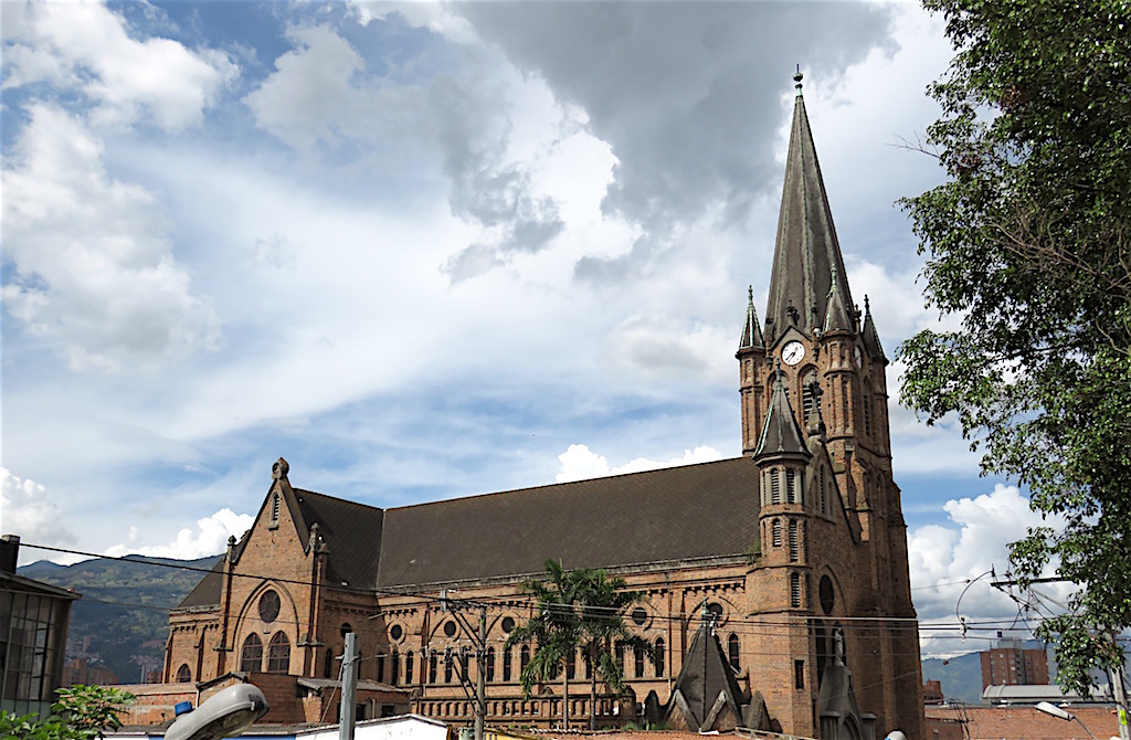 Iglesia del Sagrado Corazón de Jesús in Medellín - Medellin Guru