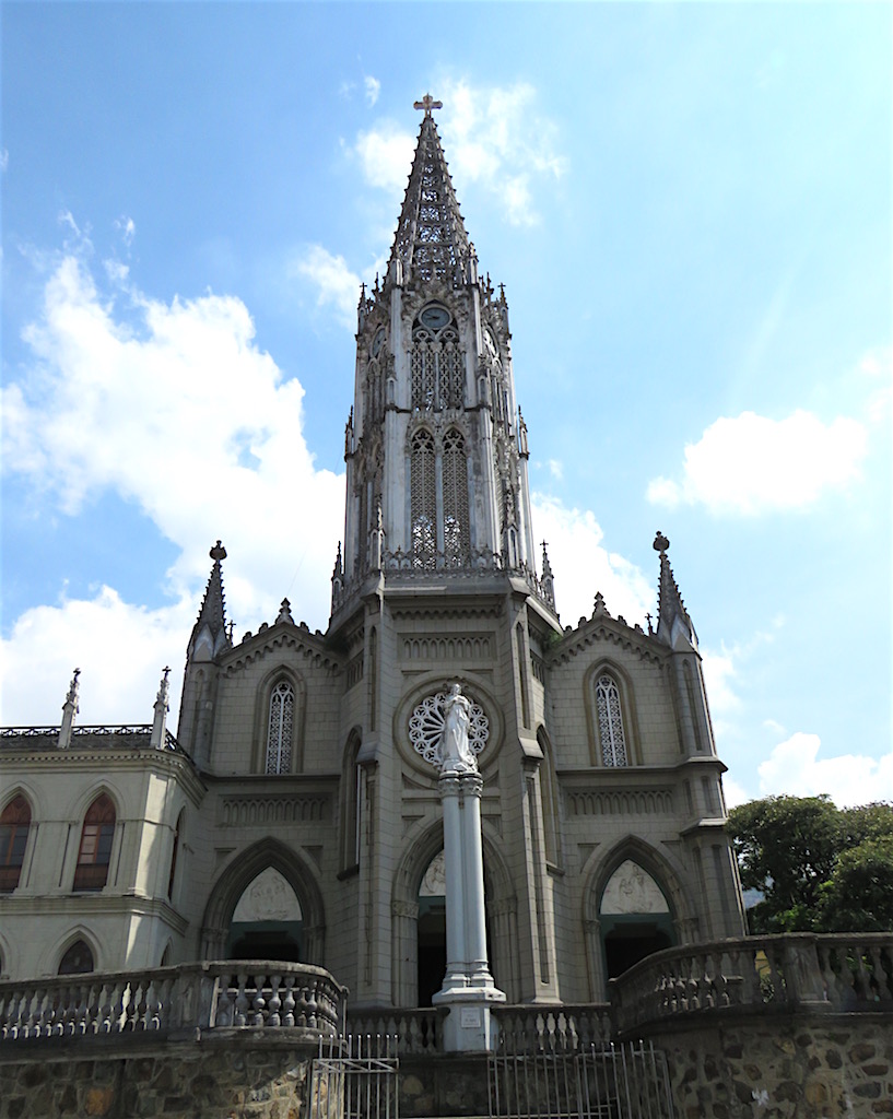 Iglesia Señor de las Misericordias A Beautiful Church in Medellín