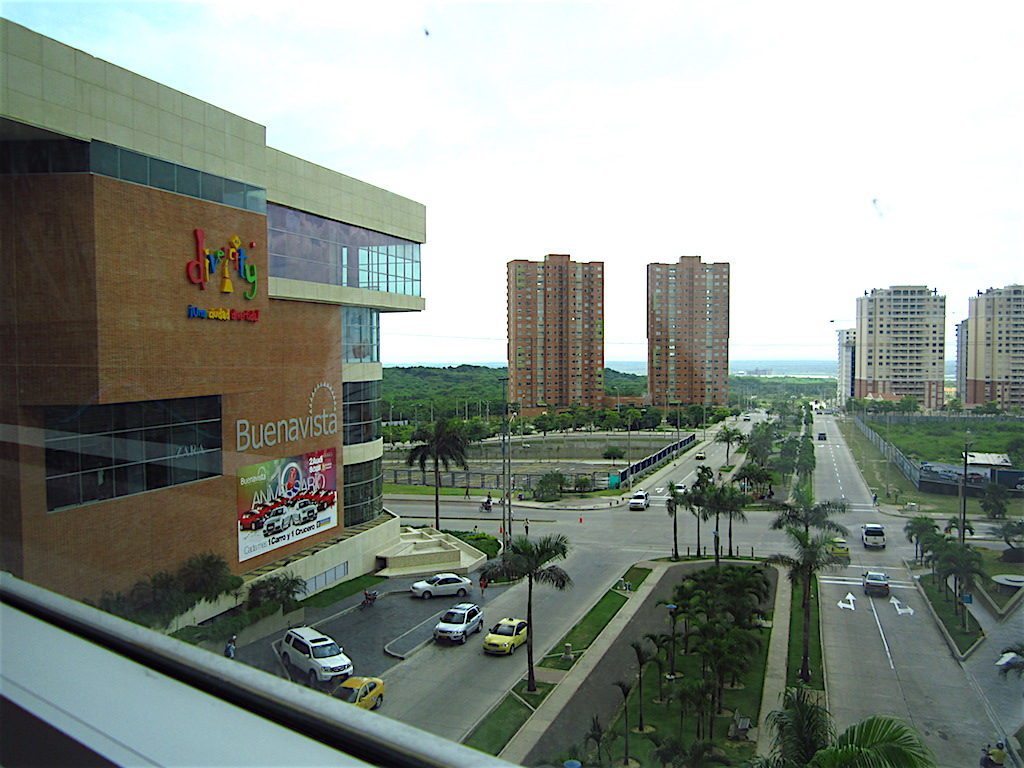 Buenavista mall in Barranquilla, photo by Carlos A Revelo Risueño
