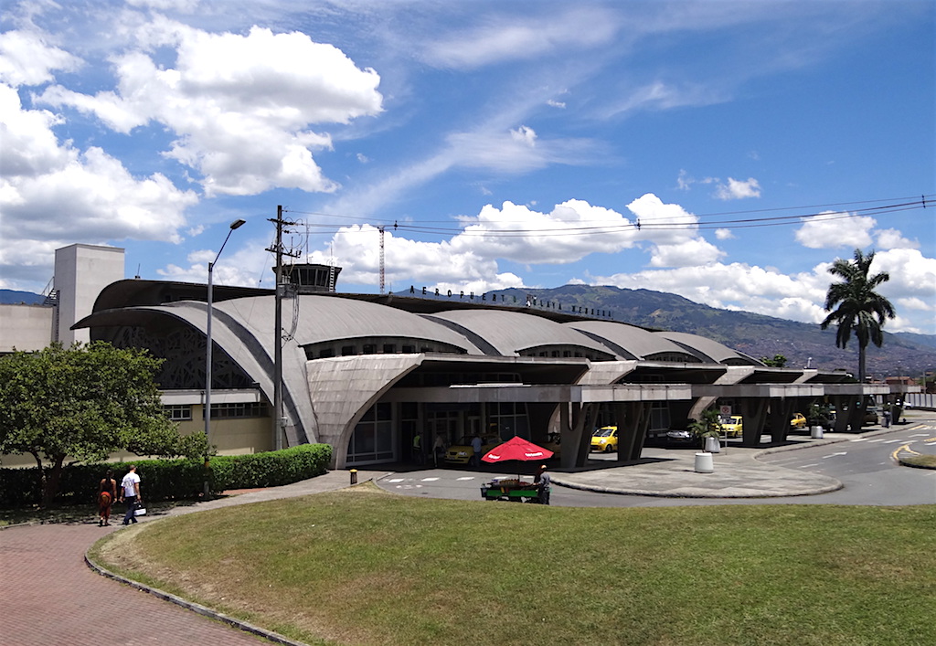 Olaya Herrera Airport (EOH), photo by Kamilokardona - Medellin Guru