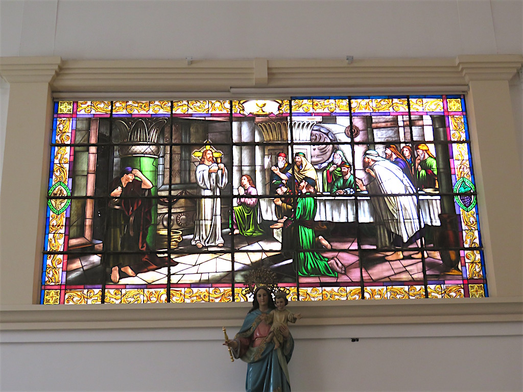 Iglesia Nuestra Señora del Rosario A Beautiful Church in Itagüí