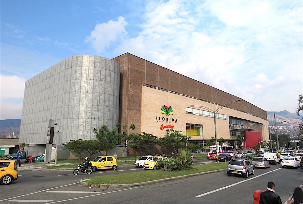 Florida Parque: The Most Popular Mall in Robledo - Medellin Guru