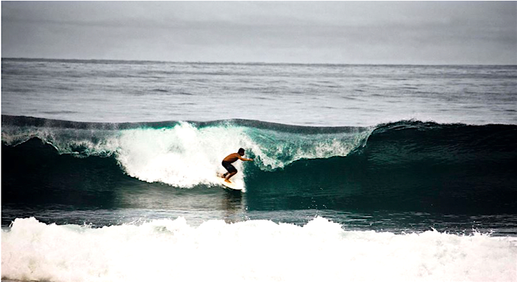  Pacific coast surfing, foto cortesía de Humpback Turtle Hostel