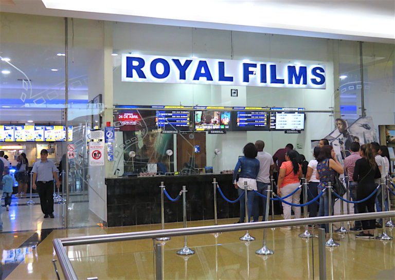 Movie Theaters Start to Reopen in Medellín on November 26