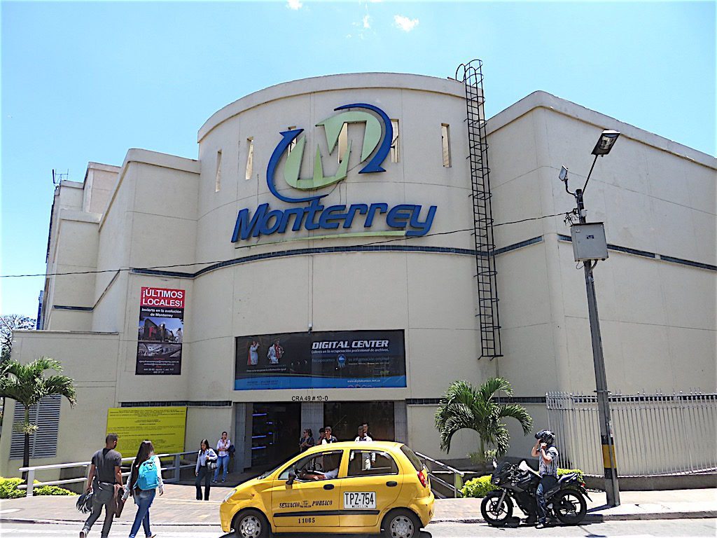 Monterrey Mall in Medellín near the Poblado metro station has many stores selling cell phones