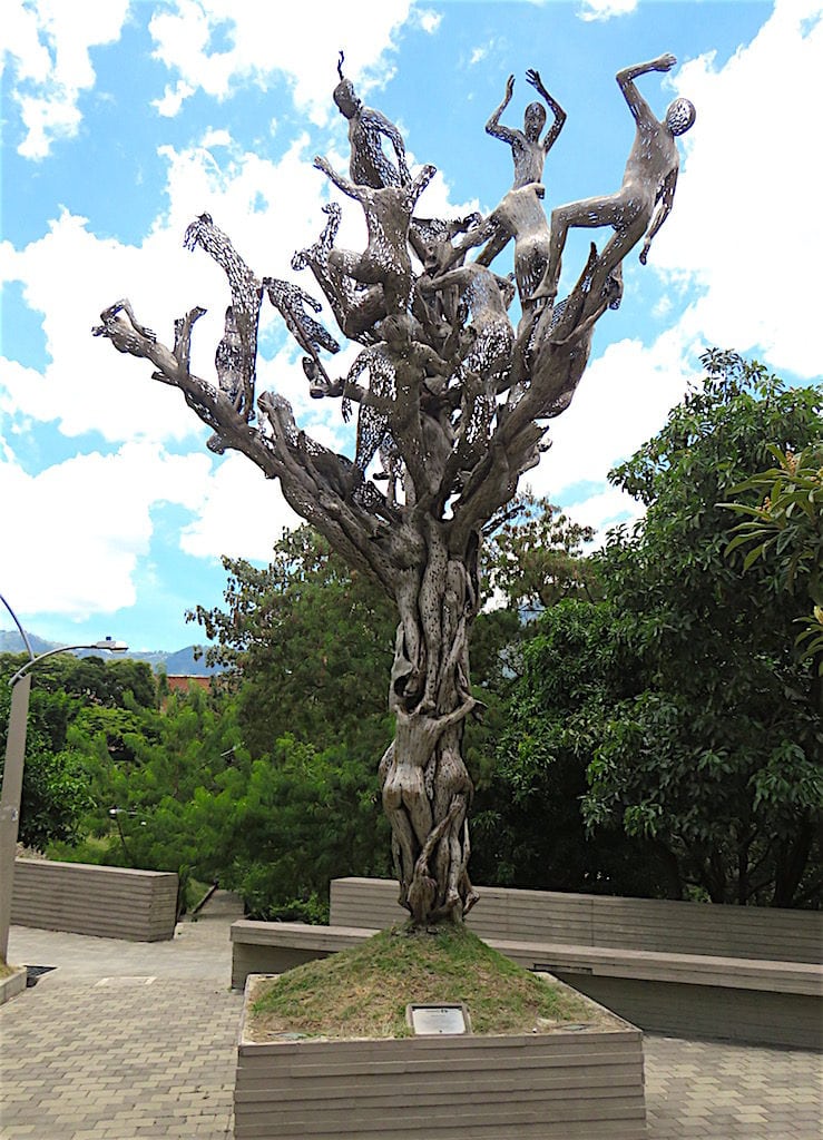 Tree of Life statue (Árbol de la Vida) near Museo Casa de la Memoria in Medellín. The statue was built with 27,398 weapons collected in disarmament processes in the neighborhoods of Medellín.