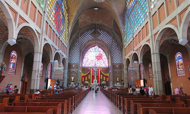 Iglesia San Joaquín: A Very Beautiful Church in Medellín