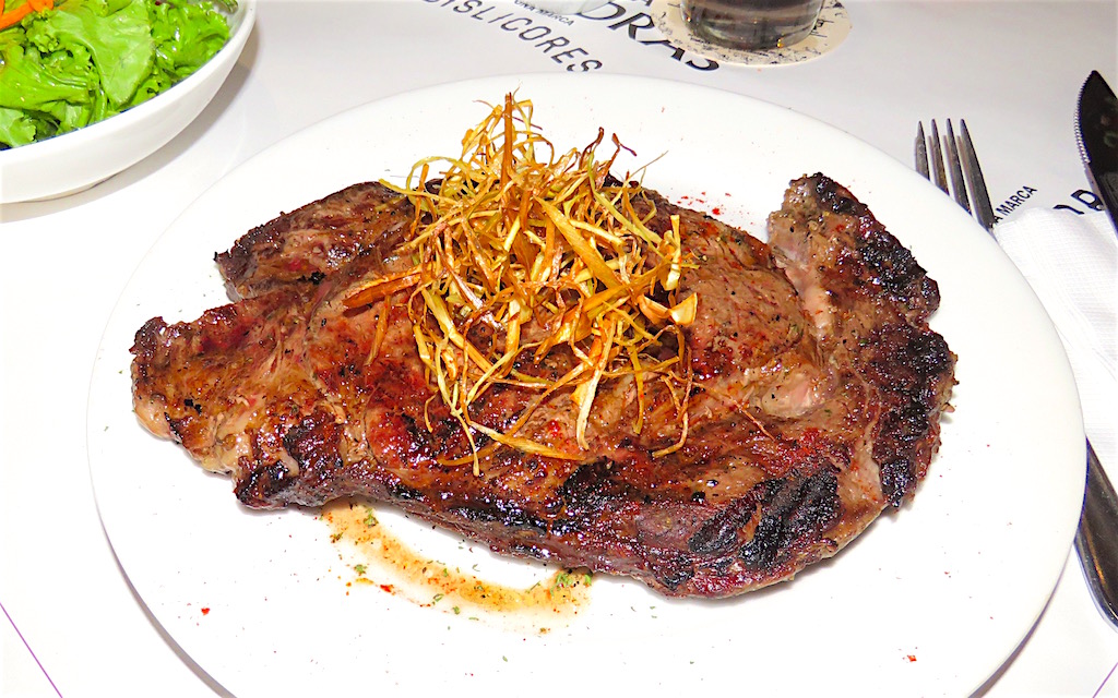 Angus Rib-eye steak at Lucio Carbon y Vino - Medellin Guru