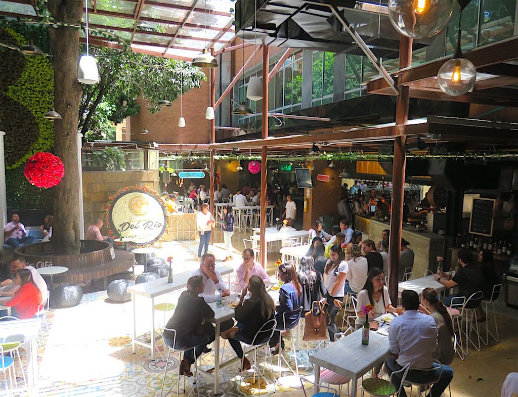 Inside Mercado Del Rio La Strada