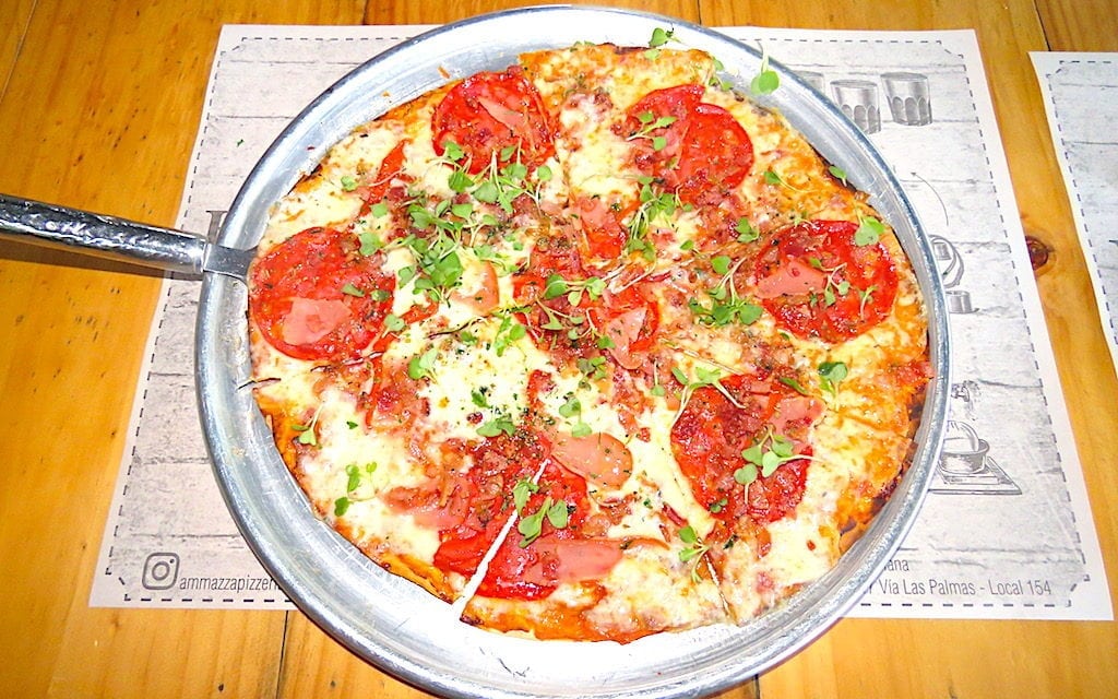 Ammazza: A Popular Chain of Pizzerias in Medellín with Excellent Pizza