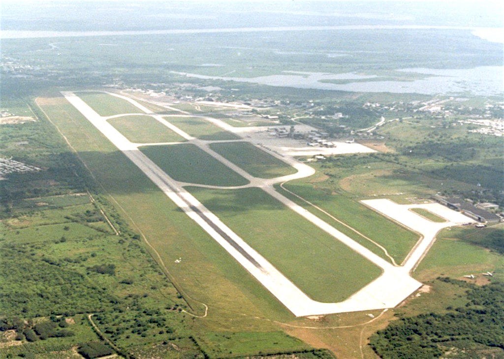 Barranquilla Airport - Ernesto Cortissoz International airport from the air, photo by jorgegomez117 - Medellin Guru