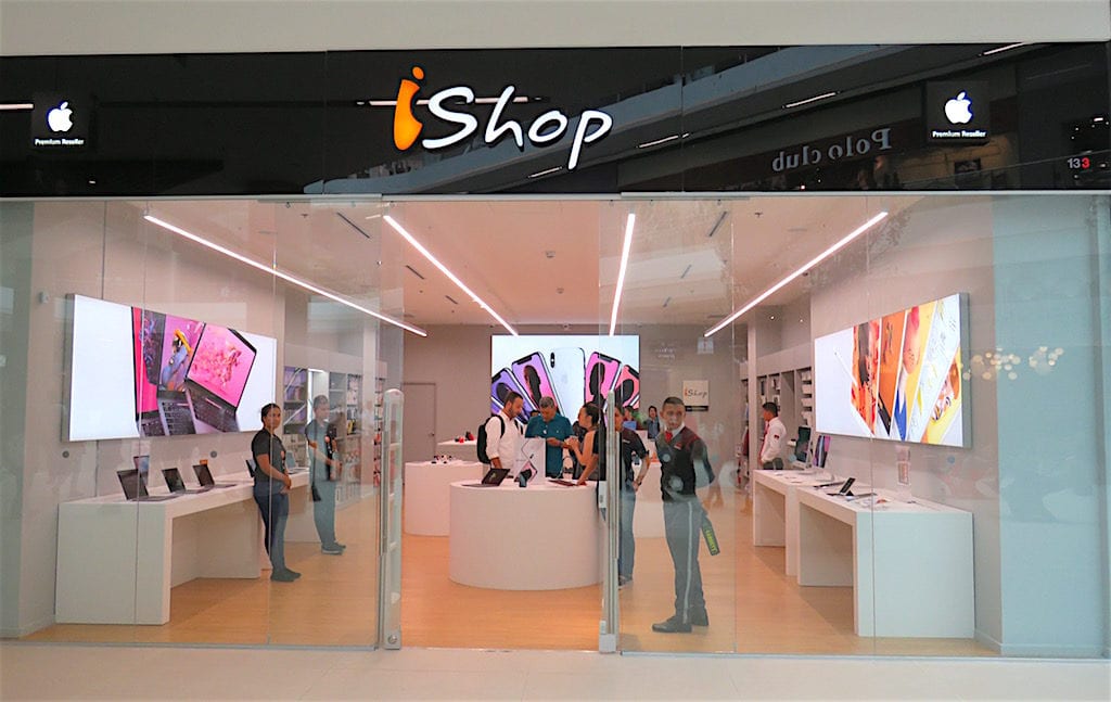 iShop in Viva Envigado mall