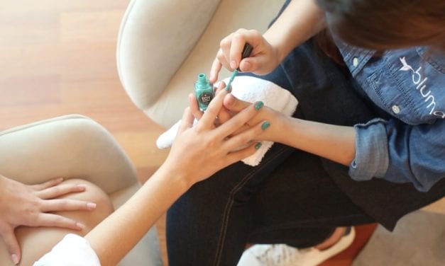 Bluma: Medellin’s “Uber” for Manicures and Pedicures at Home