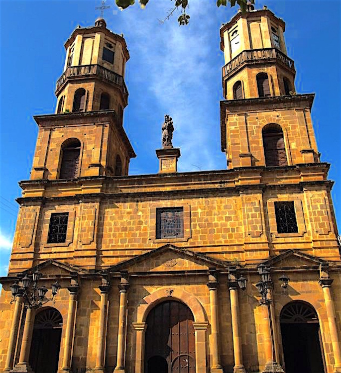 Catedral Santa Cruz in San Gil