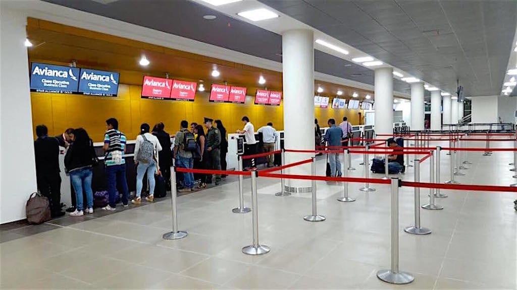 Check-in area of Simón Bolívar International Airport, photo by Jeancarlos