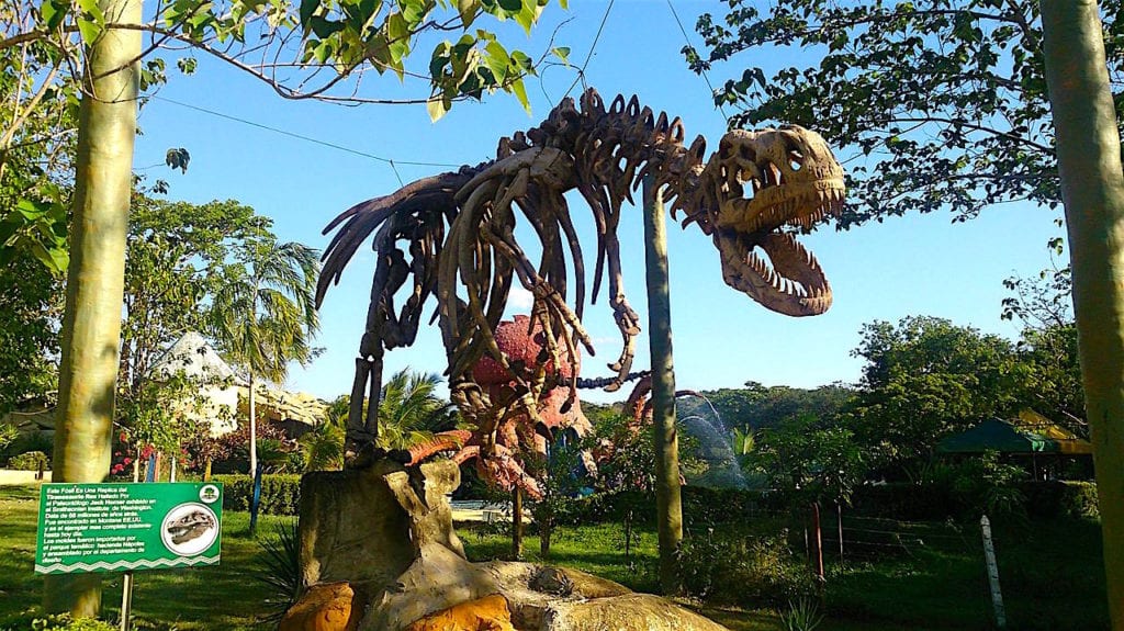 Part of the Jurassic Adventure attraction, photo by Motero Colombia