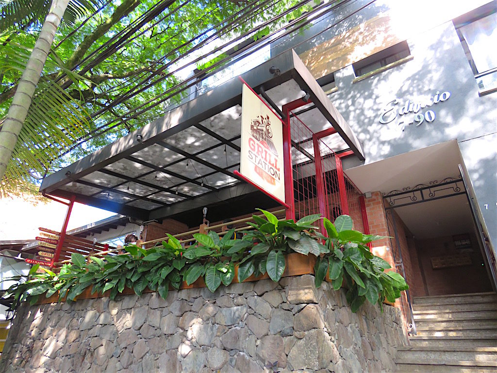 Grill Station Burger in Provenza, El Poblado is on the second floor