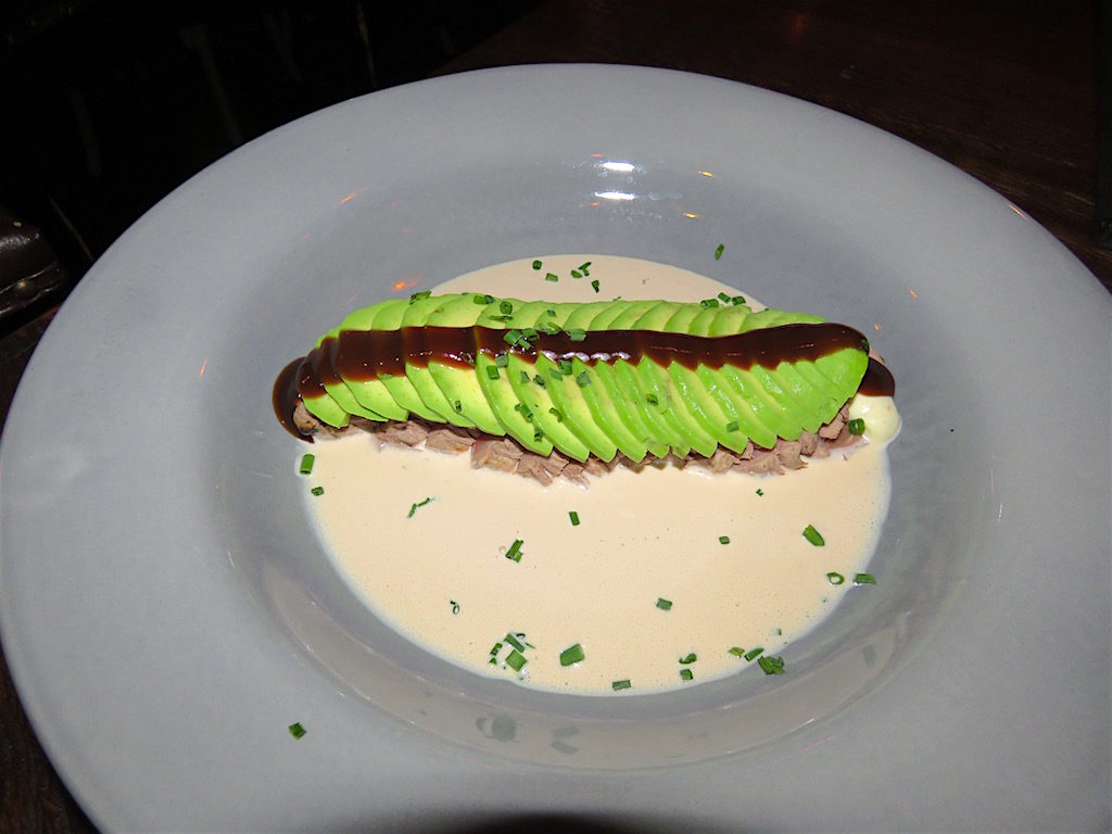 The Iconolomito appetizer at Delirio - slices of sirloin with sour cream and avocado strips in a ginger base sauce