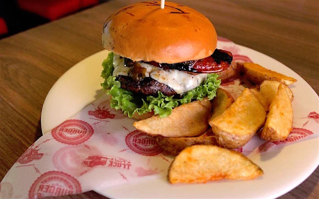 Medellín Burger Company: A Popular Burger Restaurant in Laureles, photo courtesy of Medellín Burger Company