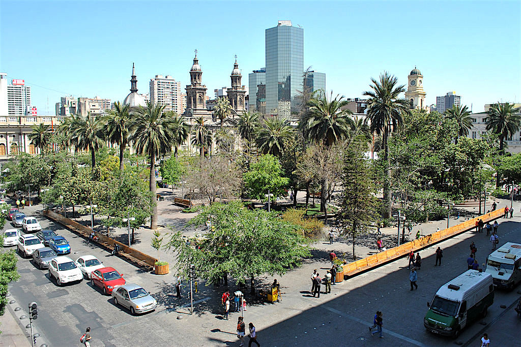 Plaza de Armas in Santiago, photo by Apincheira