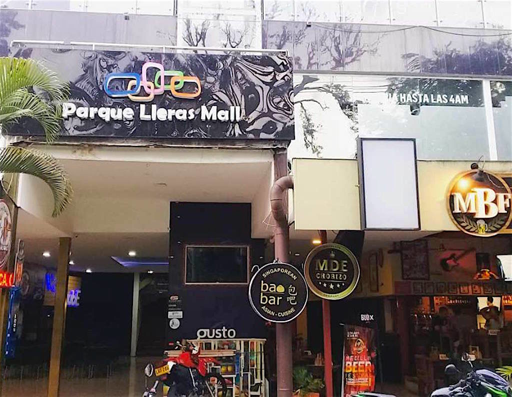 BaoBar is located in the Parque Lleras Mall in Parque Lleras