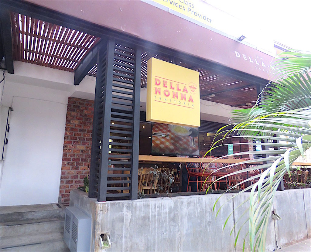 Della Nonna Trattoria restaurant in Laureles