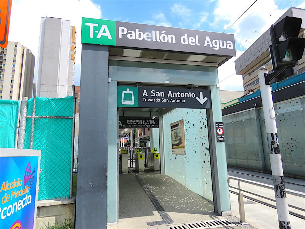 The new food market is located about a 6-minute walk from the Pabellón del Agua tram station