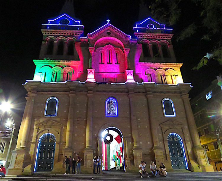 2020 Aburrá Valley Christmas Lights Photos from 9 Municipalities