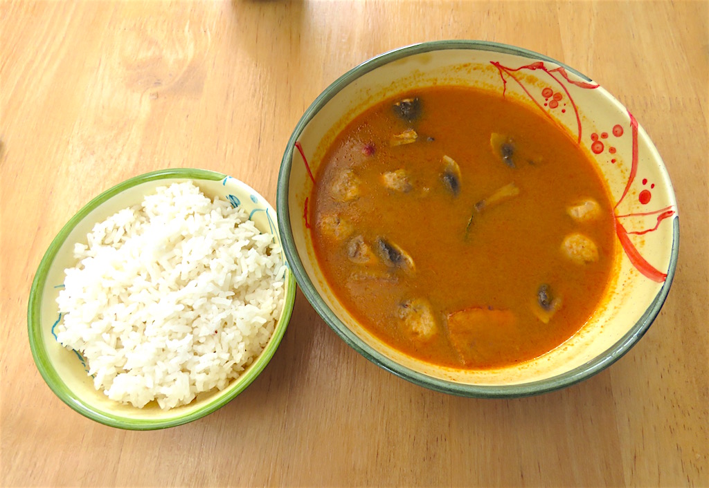 Tom Yum Gung with shrimp and mushrooms and rice