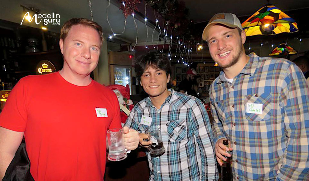 Expats at one of our Medellin Guru meetups in Medellín