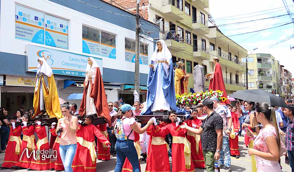 2018 Semana Santa procession in Barbosa
