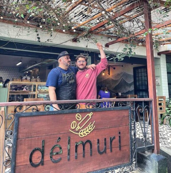 Délmuri Café
