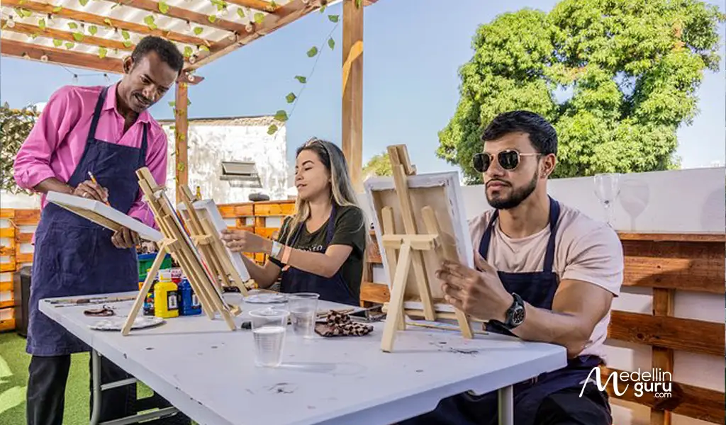 Art classes on a beach rooftop in Cartagena