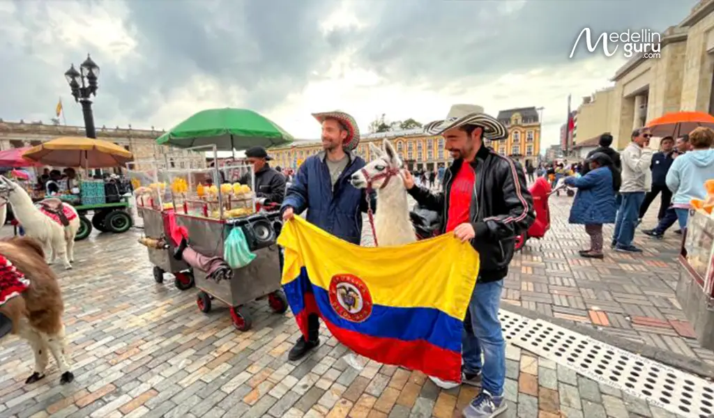 Expats holders of a Resident Visa in Colombia. Photo by Colombia One