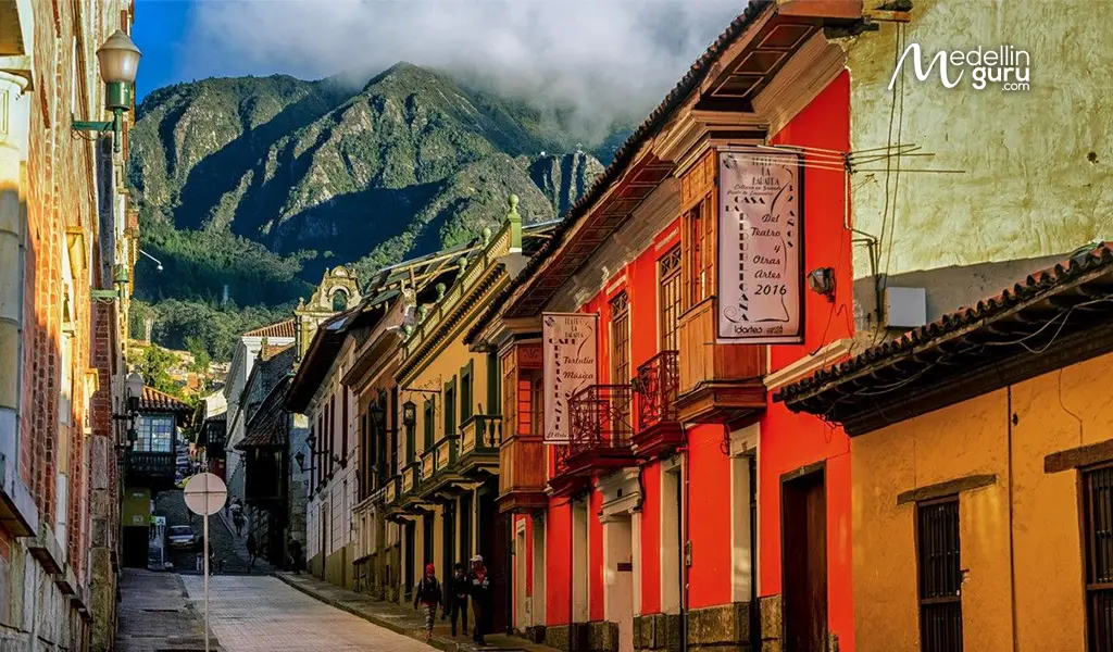 A look at the streets in La Candelaria: architecture and history combined.
