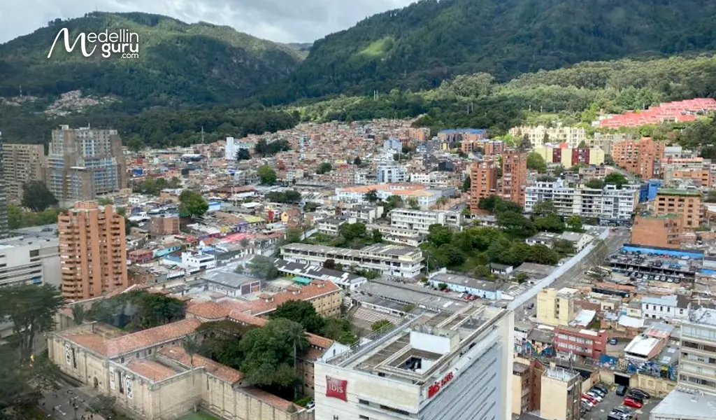 Bogotá is a gem hidden in los Cerros de Cundinamarca.