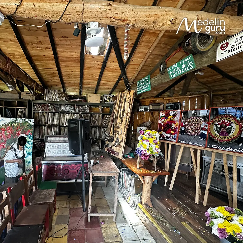 Fondas are deeply identifying cultural elements of the rural areas in the Antioquia department